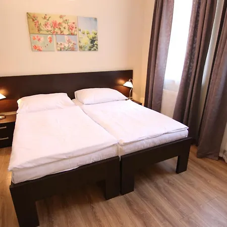 Cordoba 3* Карлові Вари